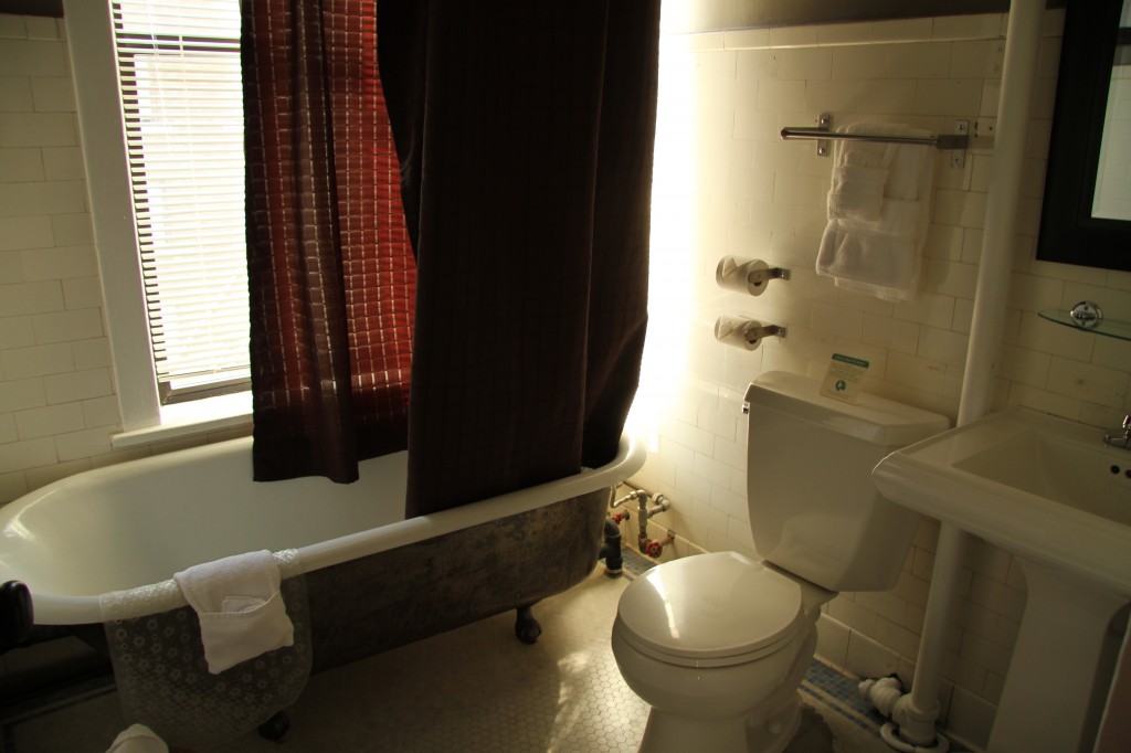 The Moore Hotel, Seattle - bathroom in suite 724