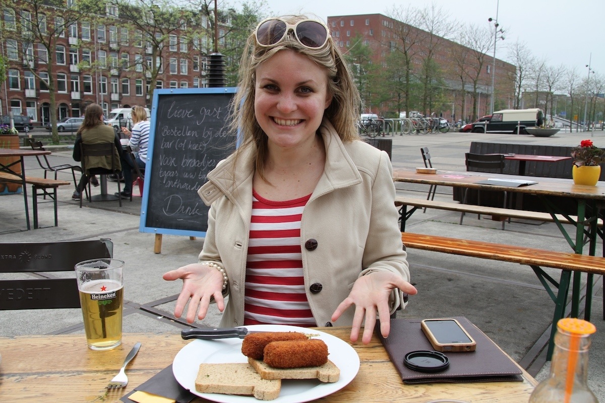 Learning to ride a bicycle in Amsterdam